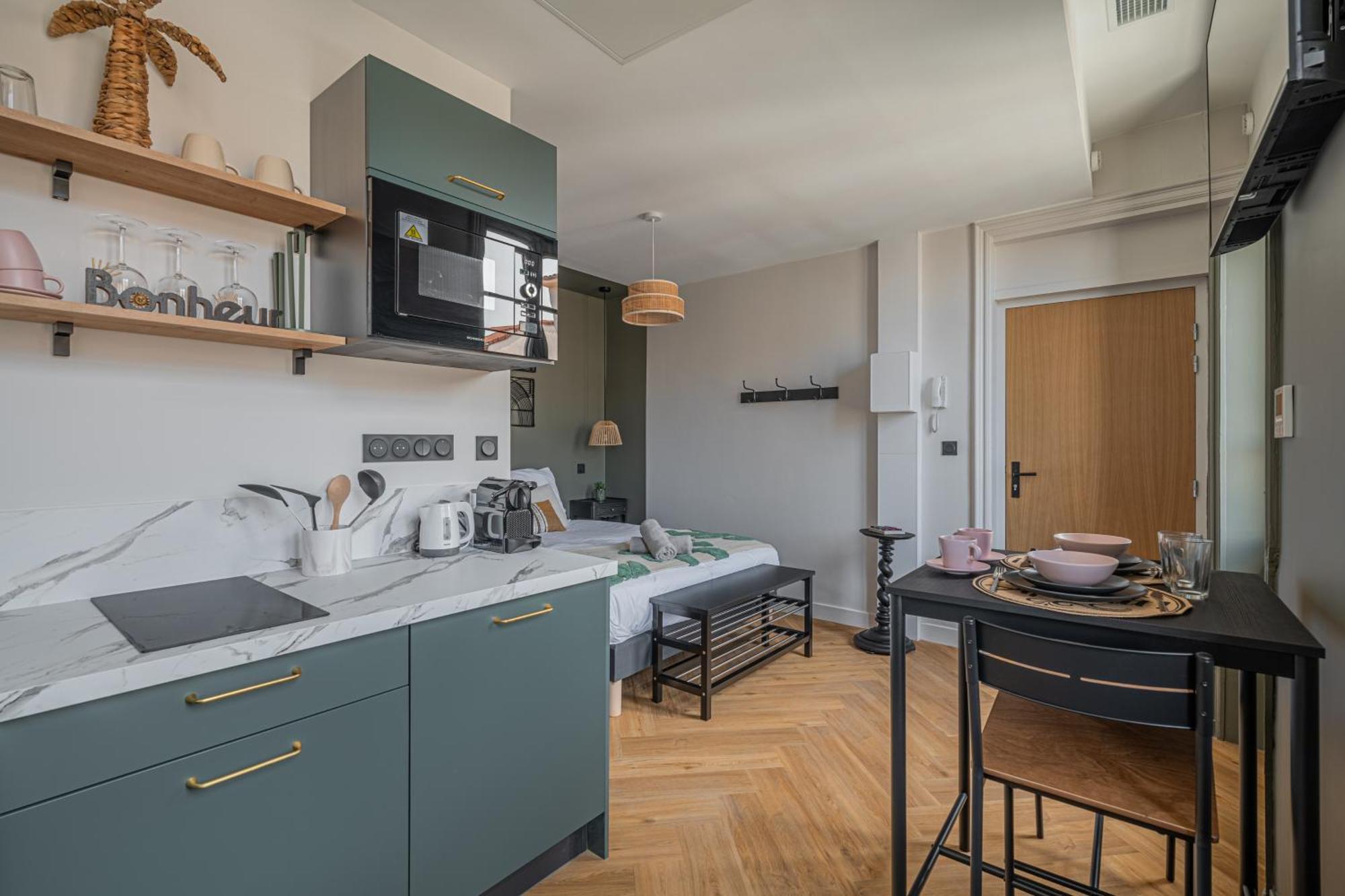 Le Felix Appart'Hotel Romans-sur-Isère Buitenkant foto