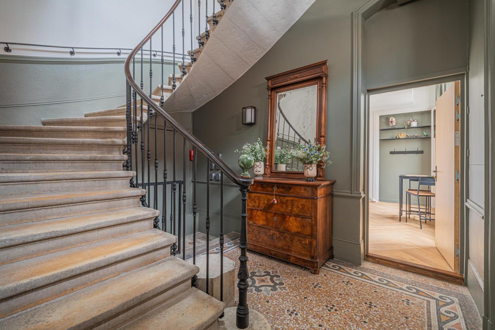 Le Felix Appart'Hotel Romans-sur-Isère Buitenkant foto